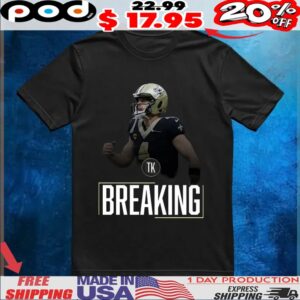 Derek Carr has announced his retirement Shirt