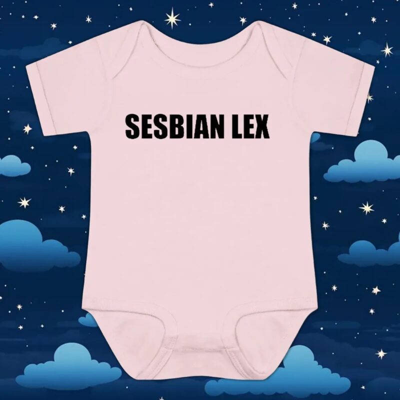 Towa Bird Sesbian Lex T shirt