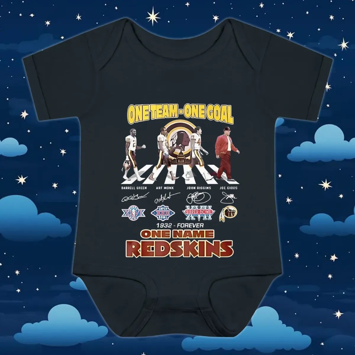 Washington Commanders 1932 forever one team one goal one name Redskins signatures t shirt