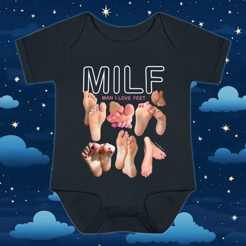 Man I Love Feet MILF Meme T Shirt