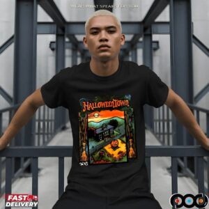 Halloweentown Black Cat Haunted Pumpkin House Brooms T Shirt