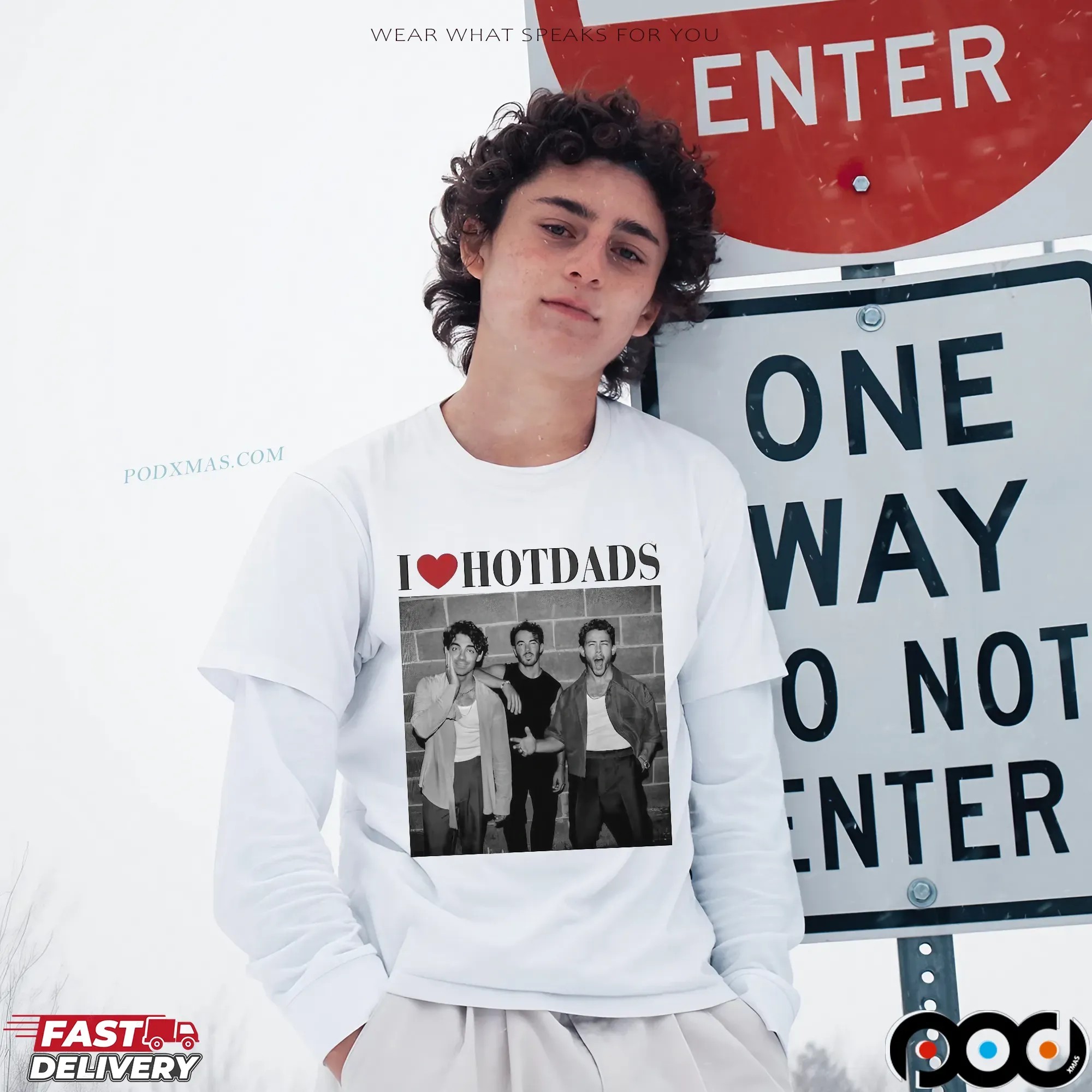 Jonas Brothers I Love Hot Dads T Shirt
