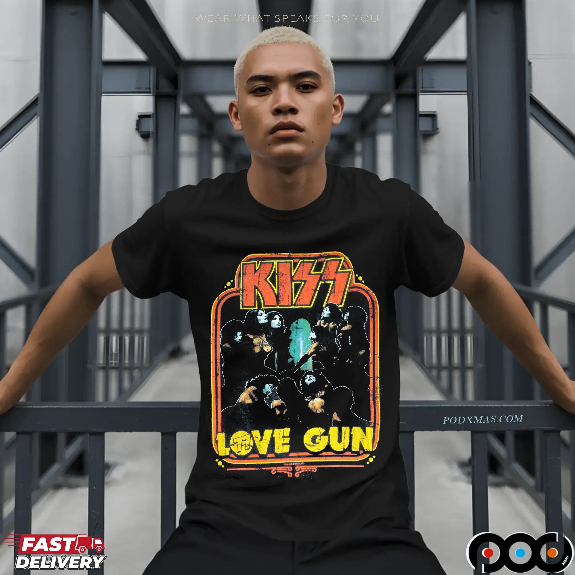KISS Love Gun Classic Rock Band T Shirt KISS Love Gun Classic Rock Band T Shirt