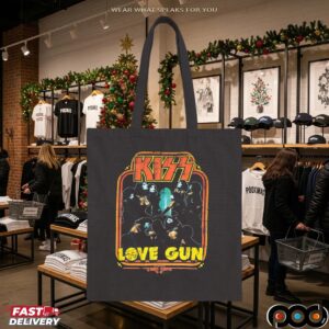 KISS Love Gun Classic Rock Band T Shirt