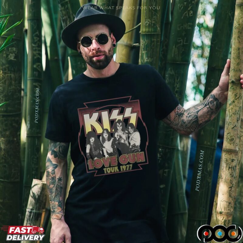 Ace Frehley Kiss Love Gun 1977 Tour T Shirt Ace Frehley Kiss Love Gun 1977 Tour T Shirt