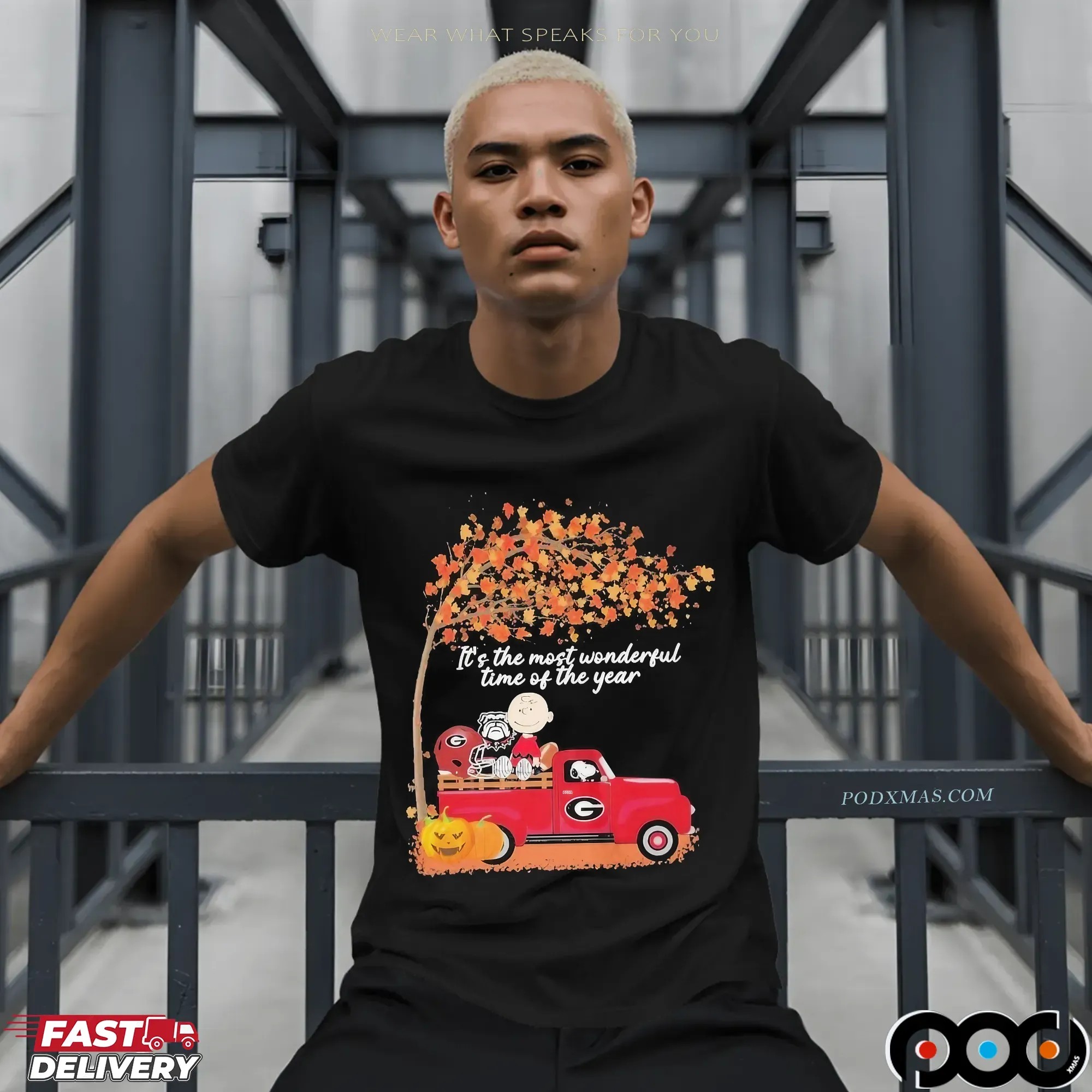Snoopy And Charlie Brown Georgia Bulldogs Fall It’s The Most Wonderful Time Of The Year T Shirt