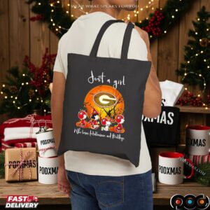 The Peanuts Just A Girl Who Loves Halloween And Georgia Bulldogs Halloween T Shirt