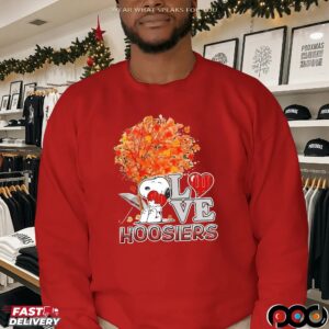 Peanuts Snoopy Hug Heart I Love Indiana Hoosiers Football T Shirt