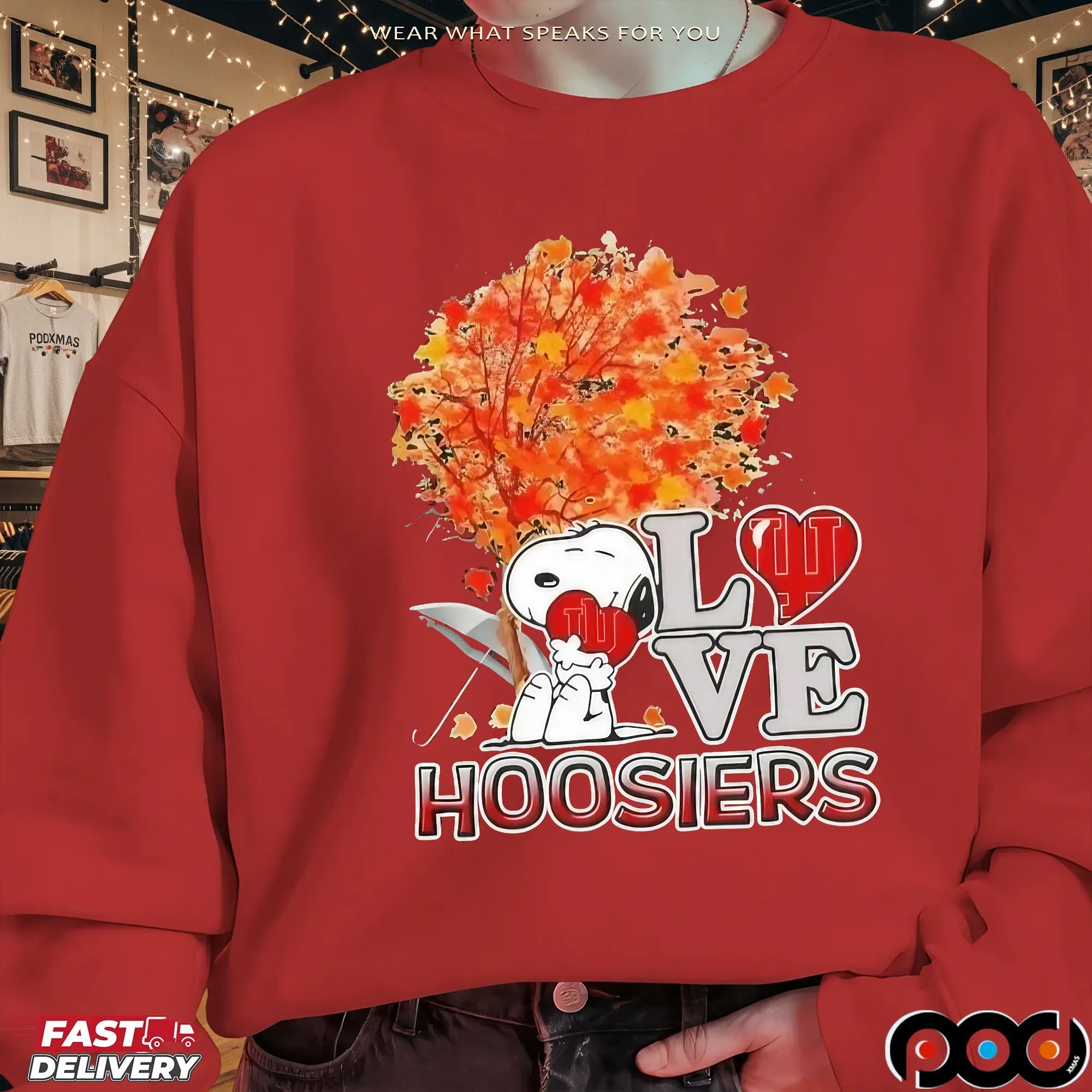 Peanuts Snoopy Hug Heart I Love Indiana Hoosiers Football T Shirt