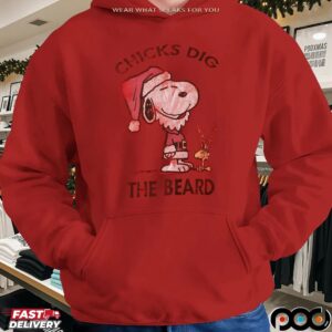 Snoopy Chicks Dig The Beard Christmas T Shirt