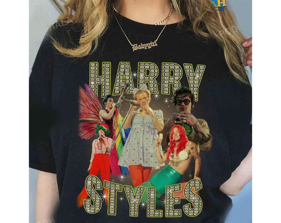 woobulk_1783478135273_0_9dc84ecb.jpg Harry Styles Iconic Looks Vintage Graphic Tee - Retro Fan Merch