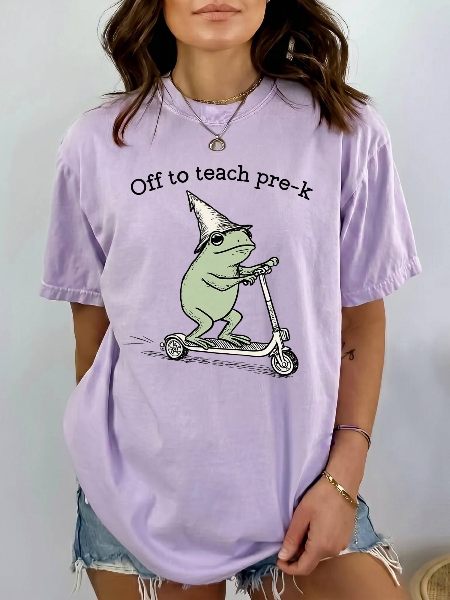 Off To Teach Pre-K Funny Wizard Frog Teacher Graphic Tee