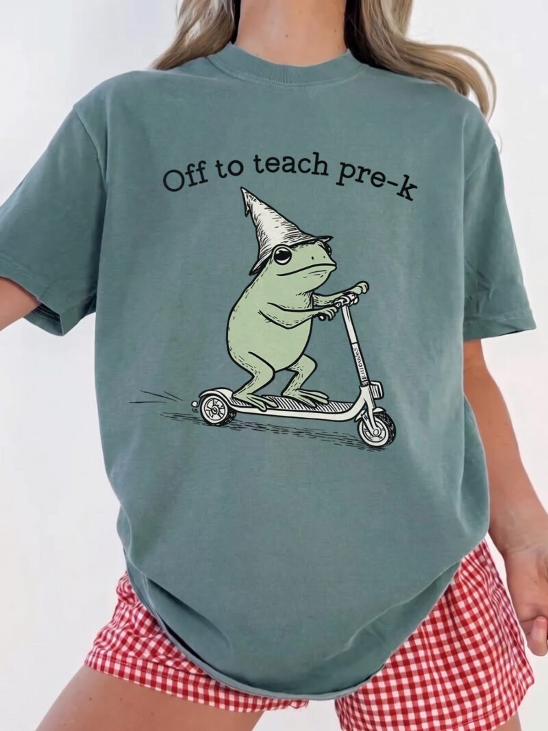 Off To Teach Pre-K Funny Wizard Frog Teacher Graphic Tee