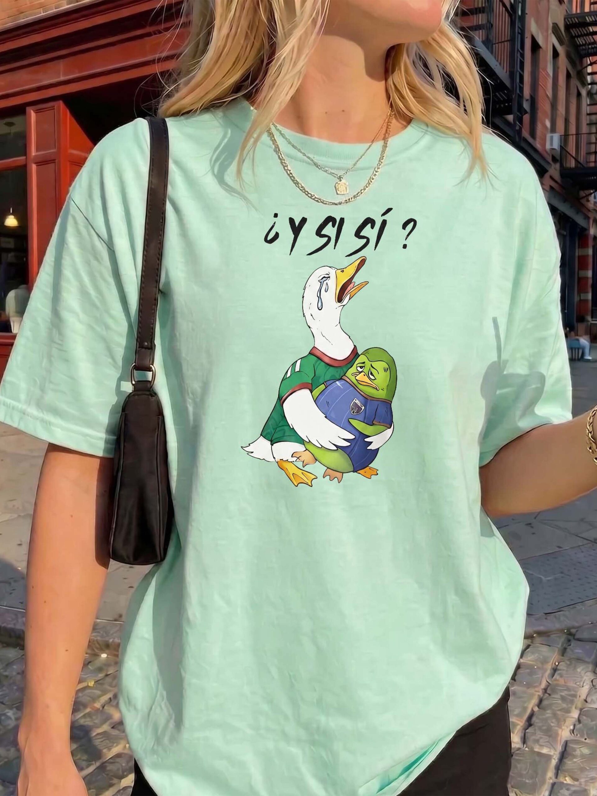 Y Si Si Funny Duck Meme Shirt | Spanish Phrase Graphic Tee