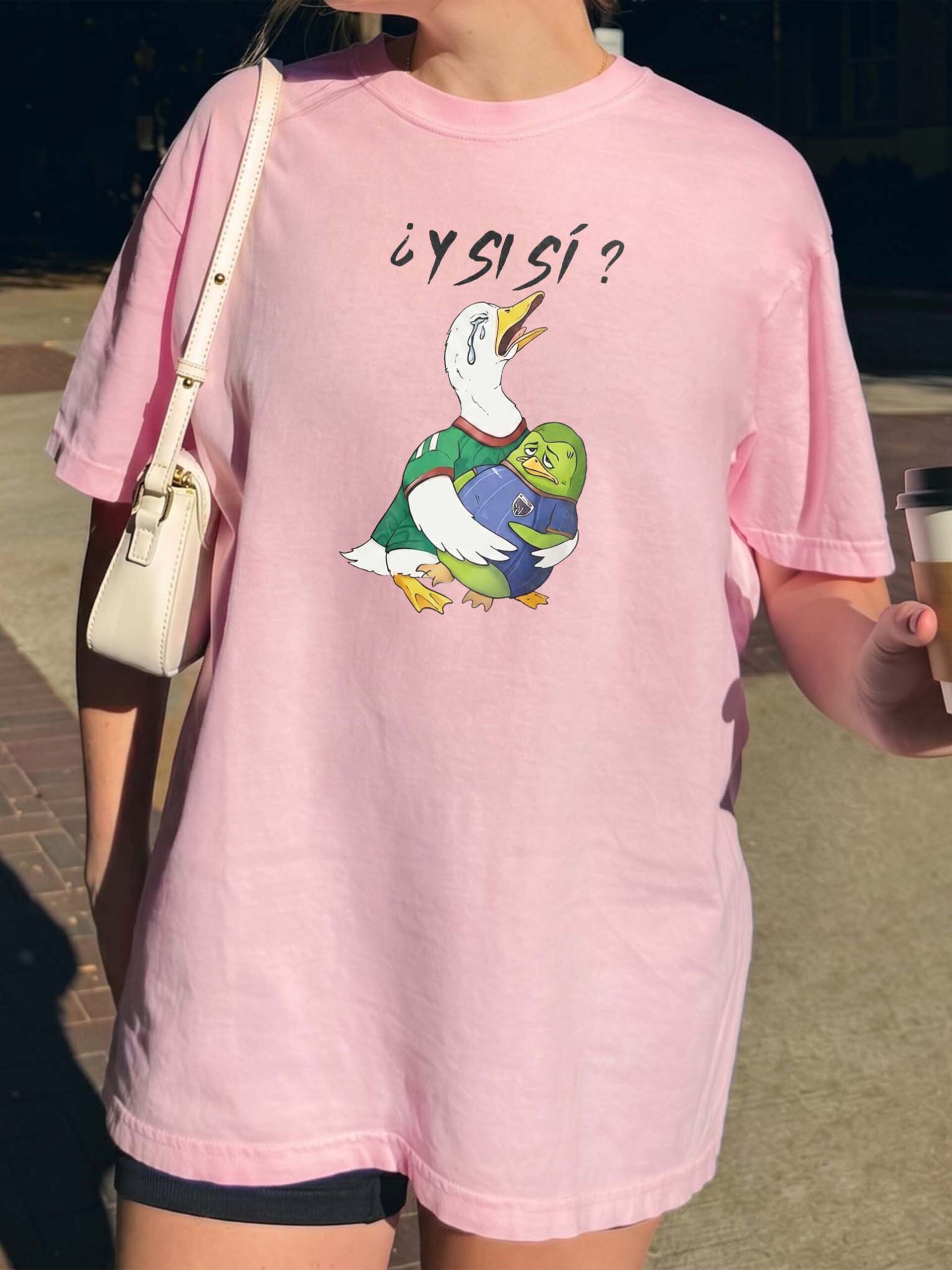 Y Si Si Funny Duck Meme Shirt | Spanish Phrase Graphic Tee