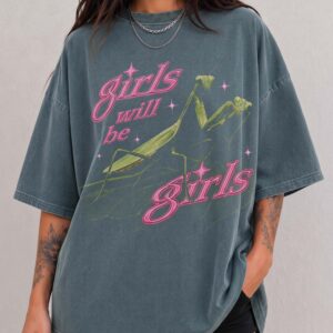 Girls Will Be Girls Praying Mantis Oversized Graphic Tee