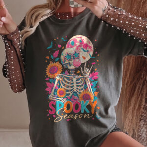 Spooky Season Retro Skeleton Halloween Graphic Tee