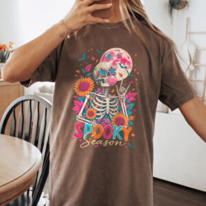 Spooky Season Retro Skeleton Halloween Graphic Tee