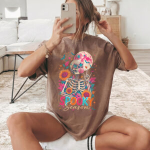 Spooky Season Retro Skeleton Halloween Graphic Tee