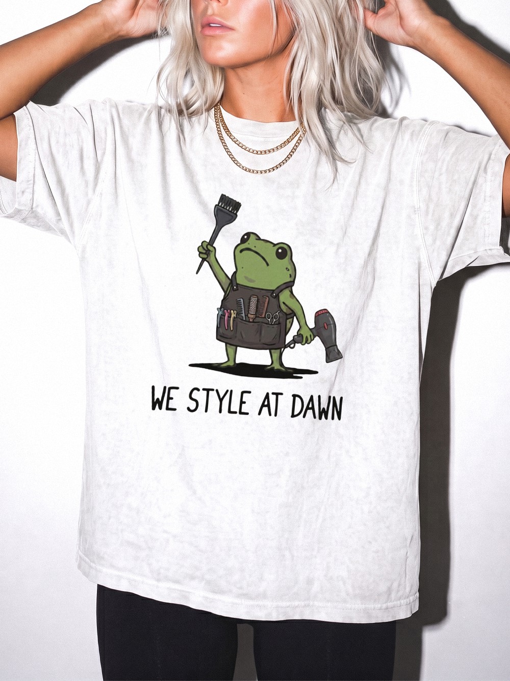 We Style At Dawn Funny Frog Hairstylist Graphic Tee