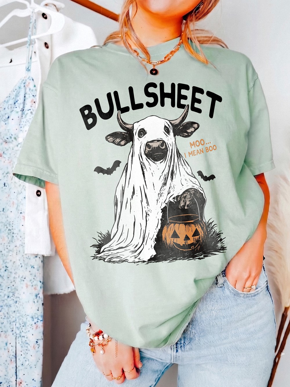 Odtfuiyy Bullsheet Moo I Mean Boo Ghost Cow Halloween Graphic Tee