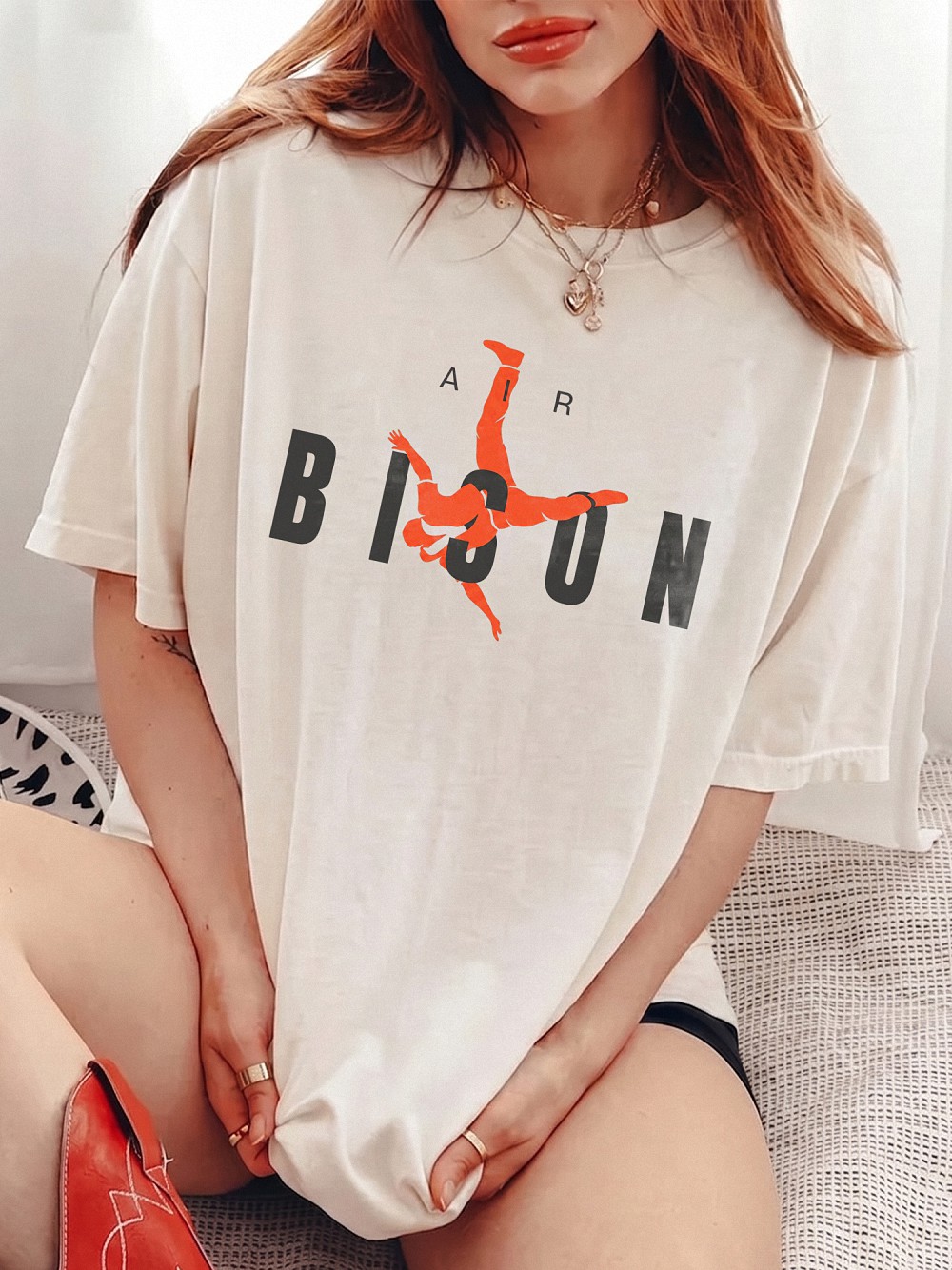 Air Bison M. Bison Graphic T-Shirt vbefbxjj Retro Gamer Tee