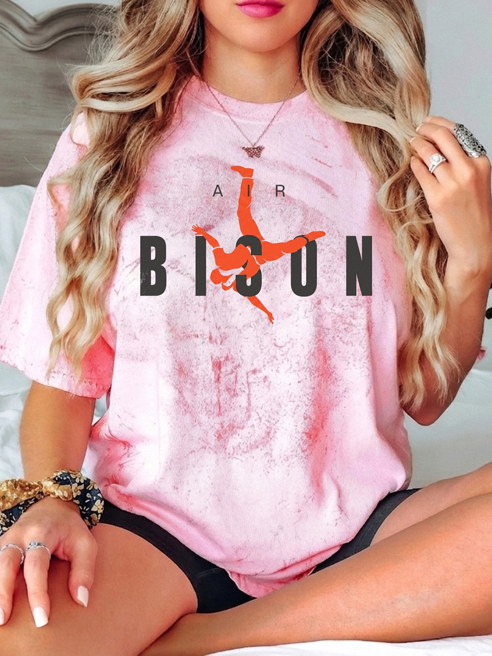 Air Bison M. Bison Graphic T-Shirt vbefbxjj Retro Gamer Tee