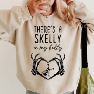 Skelly In My Belly Halloween Pregnancy T-Shirt Baby Skeleton Tee