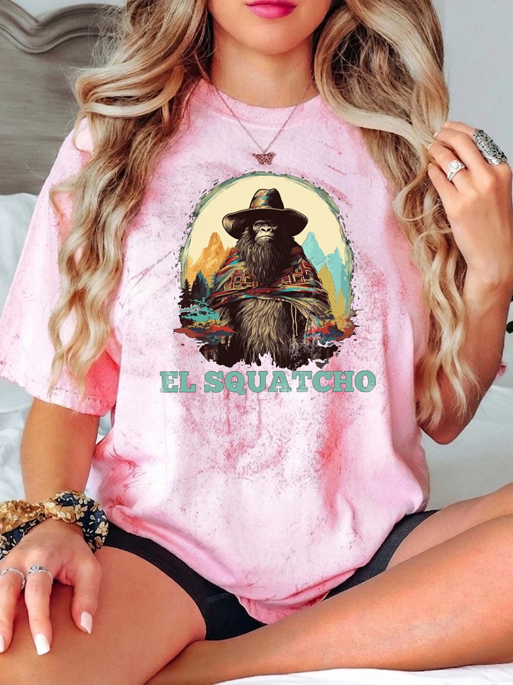 El Squatcho Bigfoot Cowboy Shirt Funny Western Cryptid Tee
