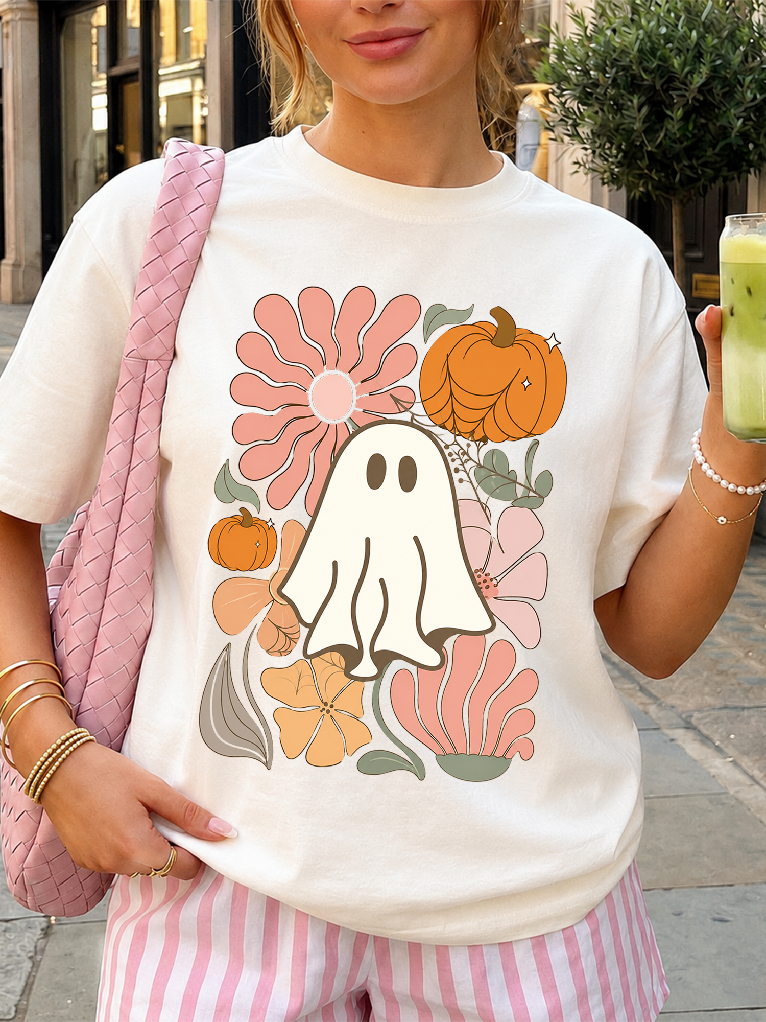 Cute Retro Ghost & Floral Pumpkin Halloween T-Shirt