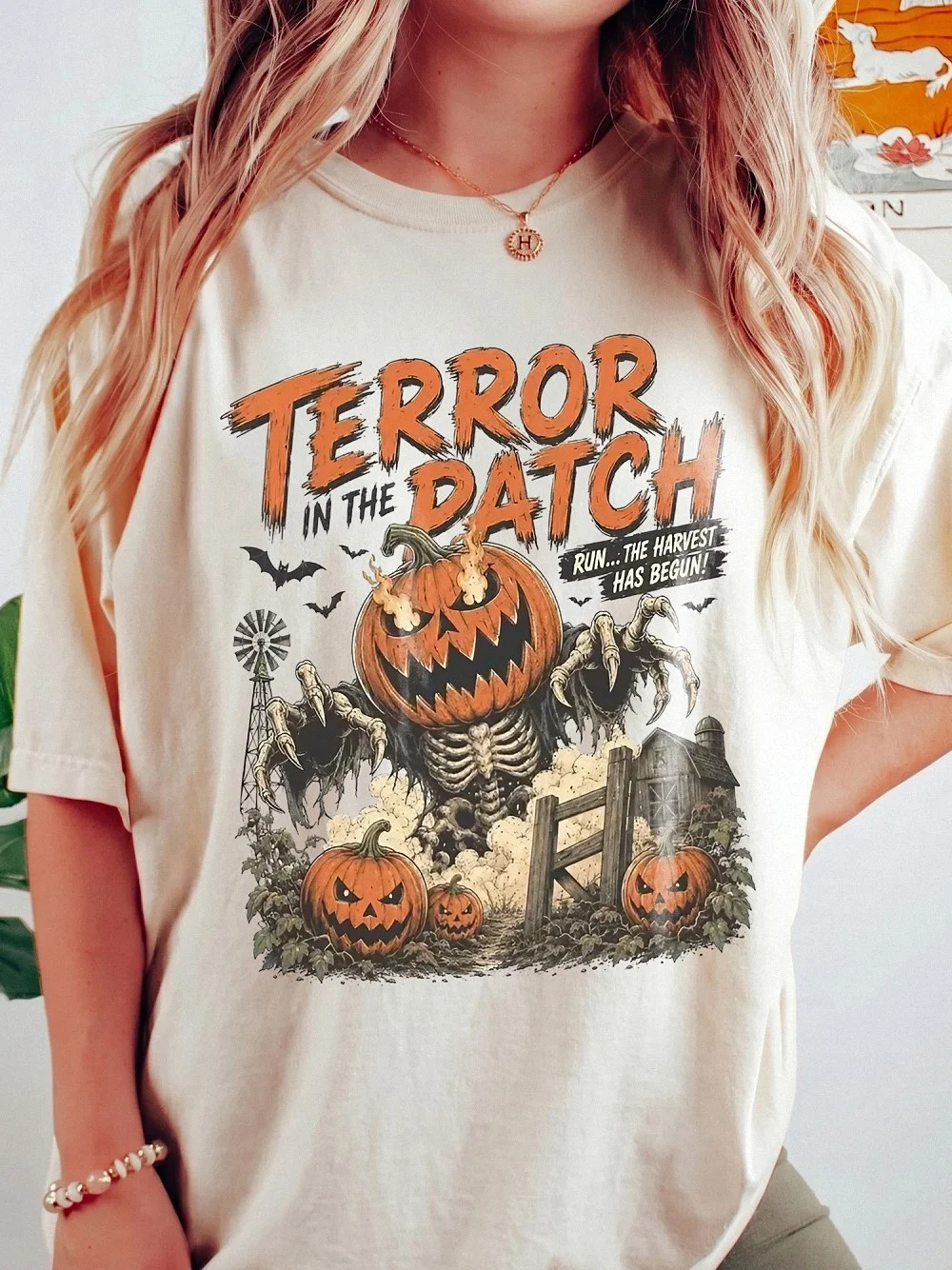 Vintage Horror Graphic Tee Terror In The Patch Spooky Halloween Harvest Shirt