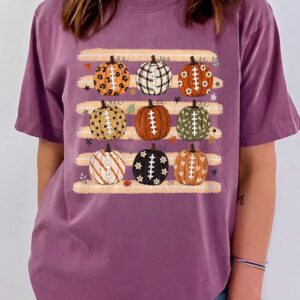 Fall Football Pumpkin Graphic Shirt Cute Autumn Game Day Tee For Women Tailgate And Football Mom T-Shirt
