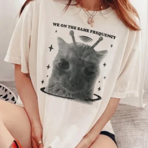 We On The Same Frequency Alien Cat Graphic Tee Gift for Best Friends