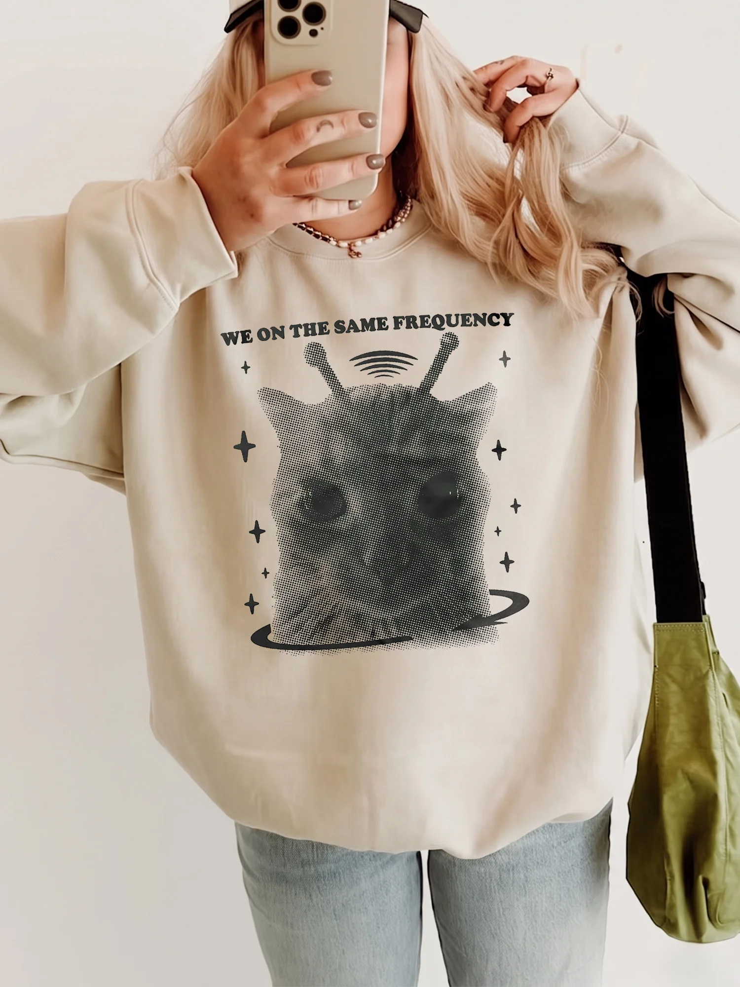 We On The Same Frequency Alien Cat Graphic Tee Gift for Best Friends