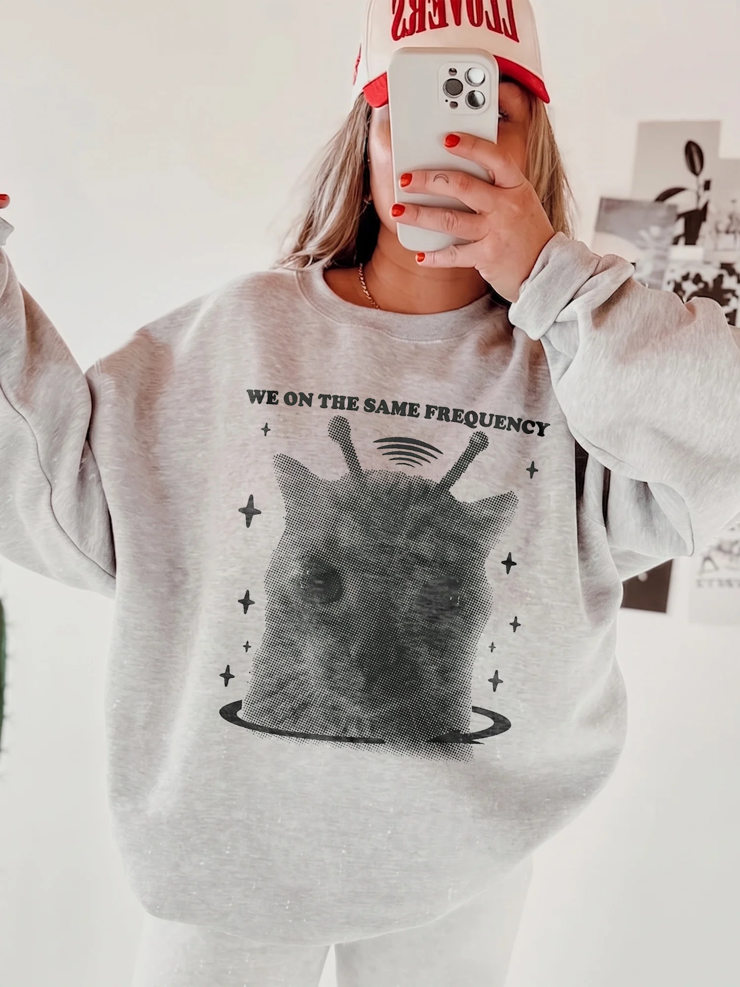 We On The Same Frequency Alien Cat Graphic Tee Gift for Best Friends