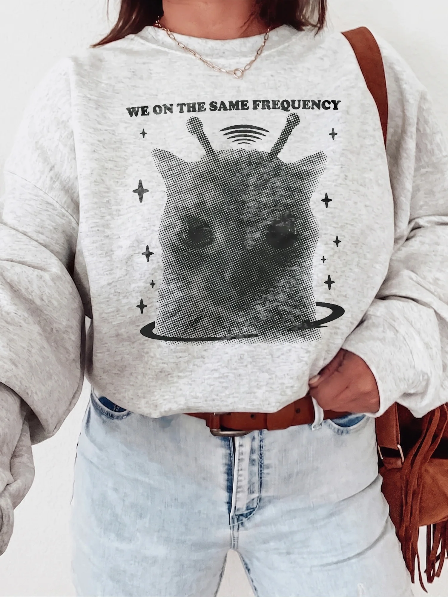 We On The Same Frequency Alien Cat Graphic Tee Gift for Best Friends