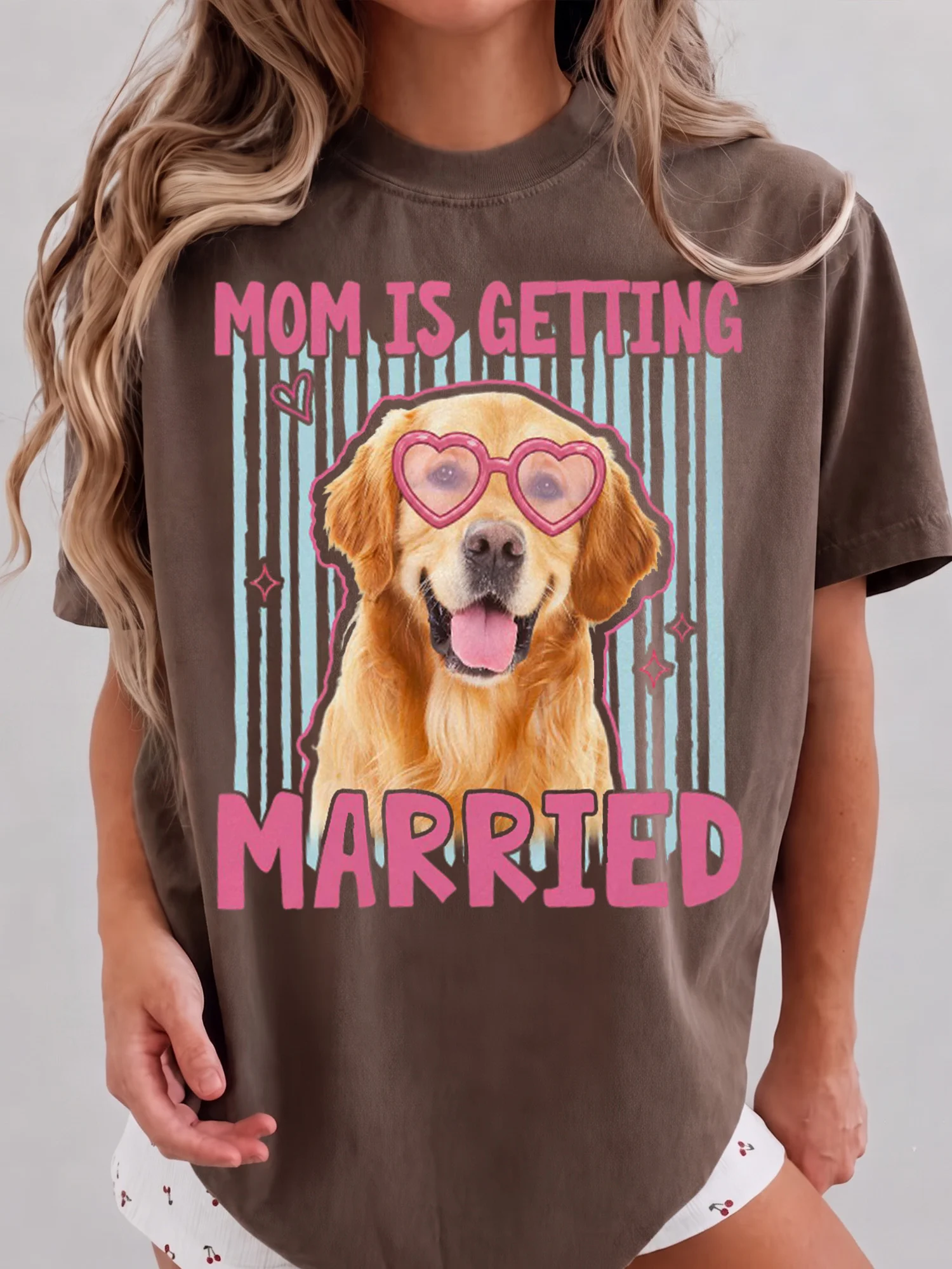 Mom Is Getting Married Golden Retriever Tee Dog Bride Bachelorette Shirt